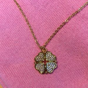 KATE SPADE “FOUR HEART”FLOWER NECKLACE+PAVÈ DIAMOND FILLING SURROUNDED BY GOLD🍀